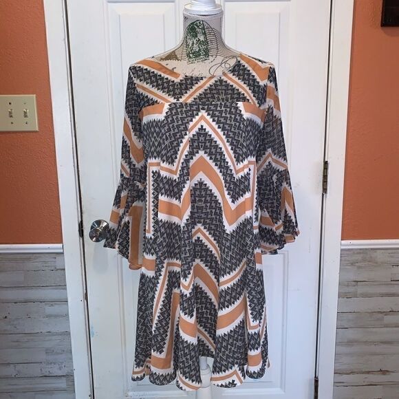 Adorable Paper Crown Endora Swing Dress ❣️ - Picture 2 of 7